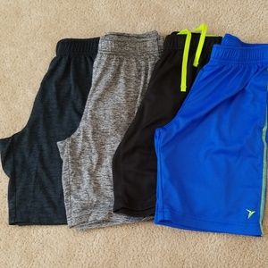 Boys active shorts size large